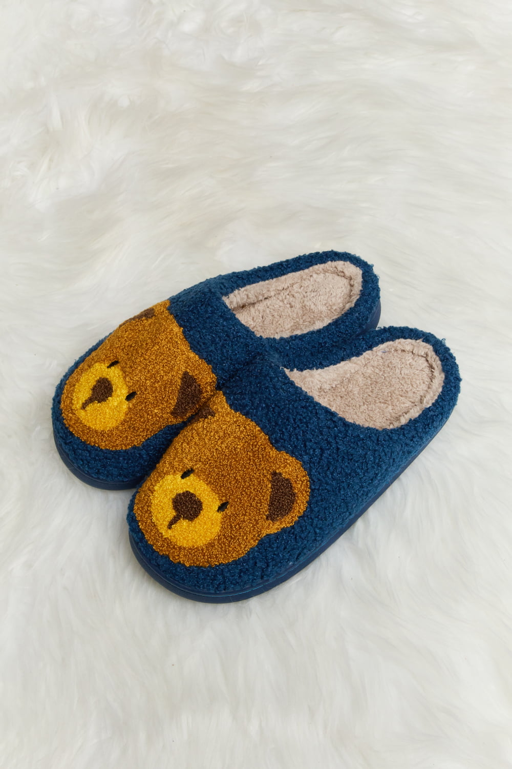 Melody Teddy Bear Print Plush Slide Slippers - FunkyPeacockStore (Store description)