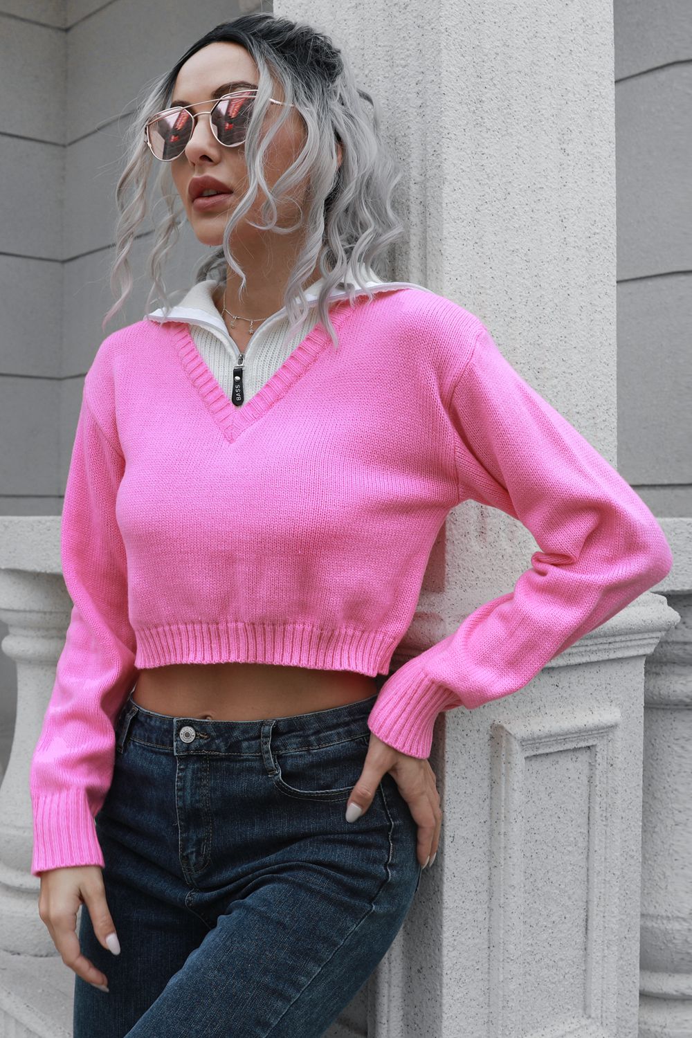 Contrast Collared Cropped Sweater - FunkyPeacockStore (Store description)