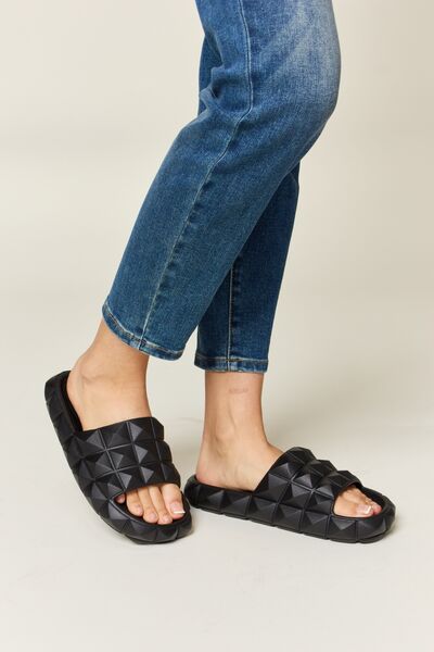 WILD DIVA Pyramid Stud Toe Band Footbed Sandals - FunkyPeacockStore (Store description)