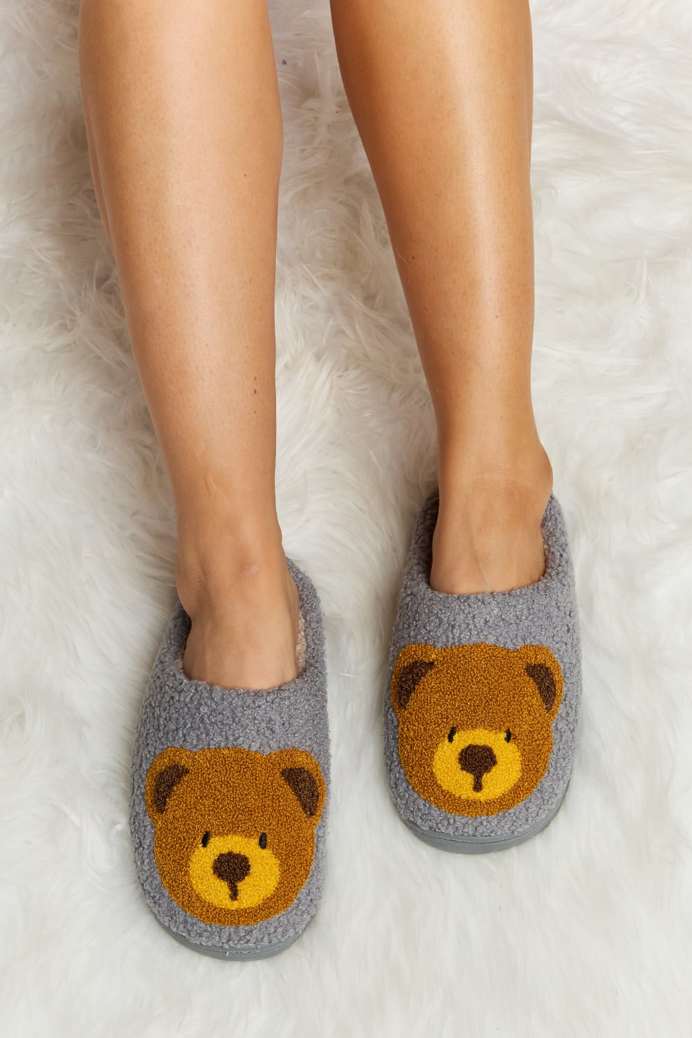 Melody Teddy Bear Print Plush Slide Slippers - FunkyPeacockStore (Store description)