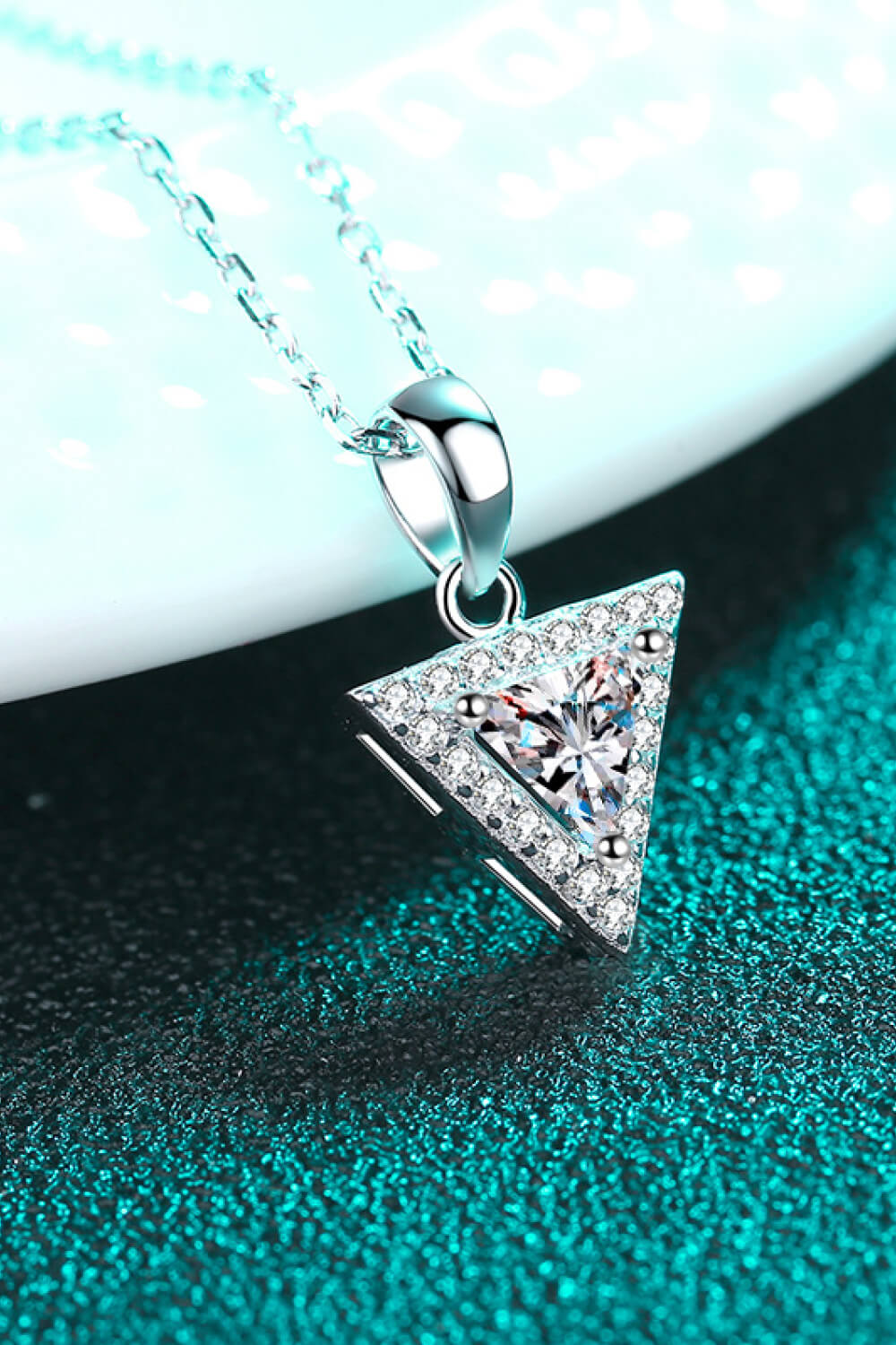 925 Sterling Silver Triangle Moissanite Pendant Necklace - FunkyPeacockStore (Store description)