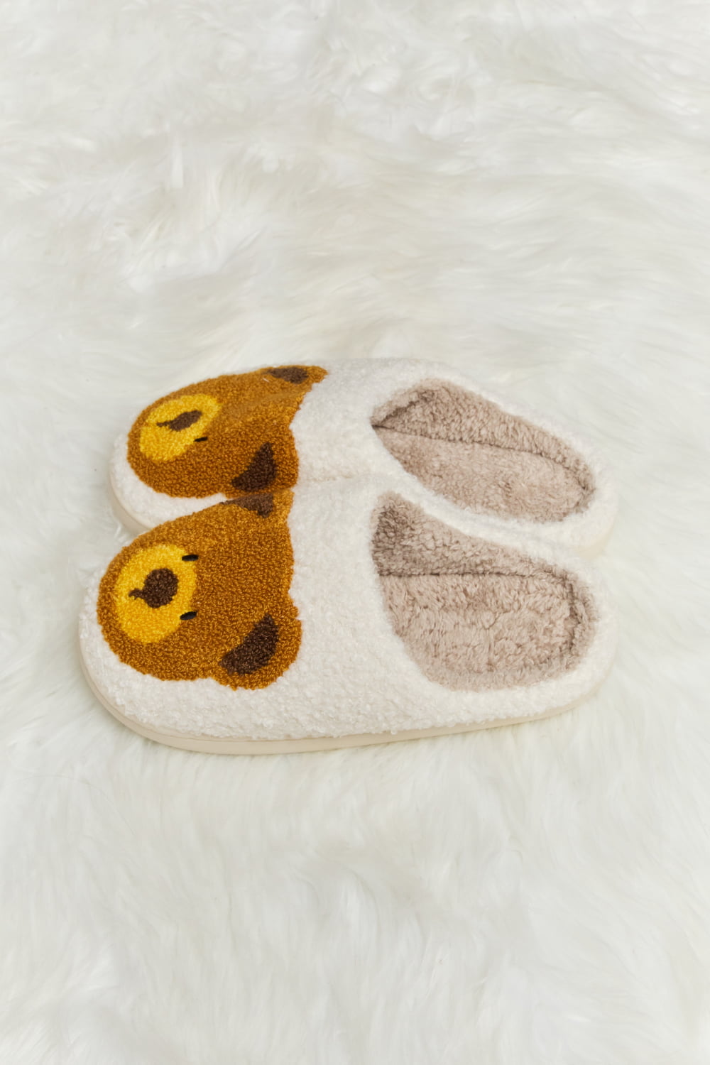 Melody Teddy Bear Print Plush Slide Slippers - FunkyPeacockStore (Store description)