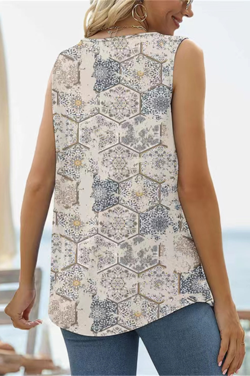 Printed Square Neck Curved Hem Tank - FunkyPeacockStore (Store description)