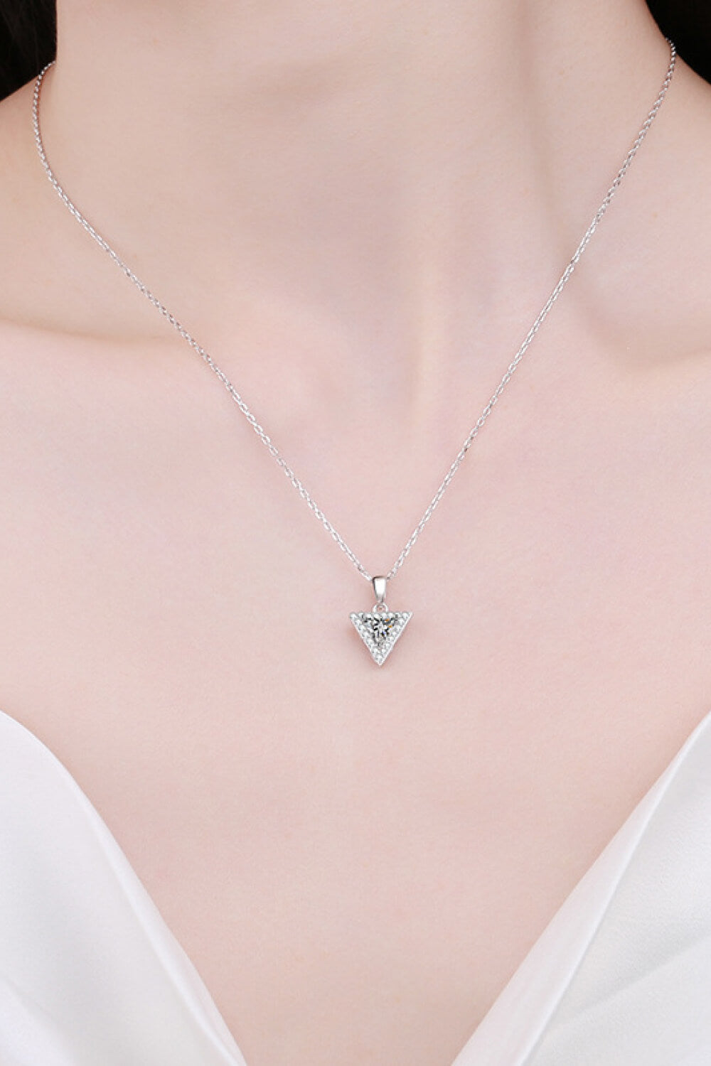 925 Sterling Silver Triangle Moissanite Pendant Necklace - FunkyPeacockStore (Store description)