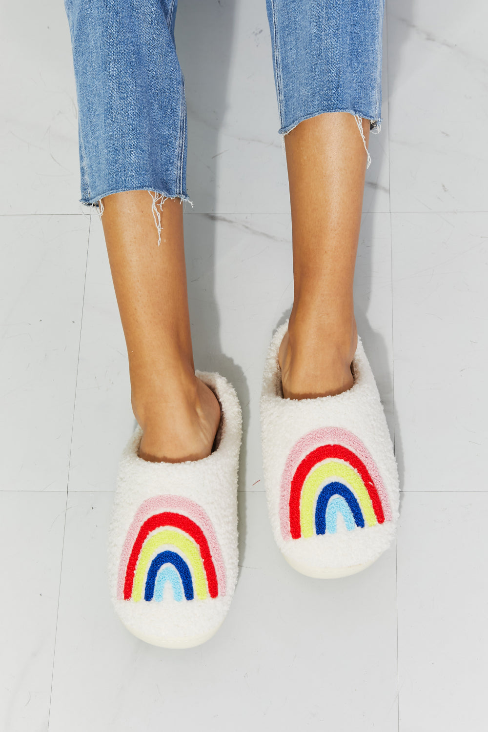 MMShoes Rainbow Plush Slipper - FunkyPeacockStore (Store description)