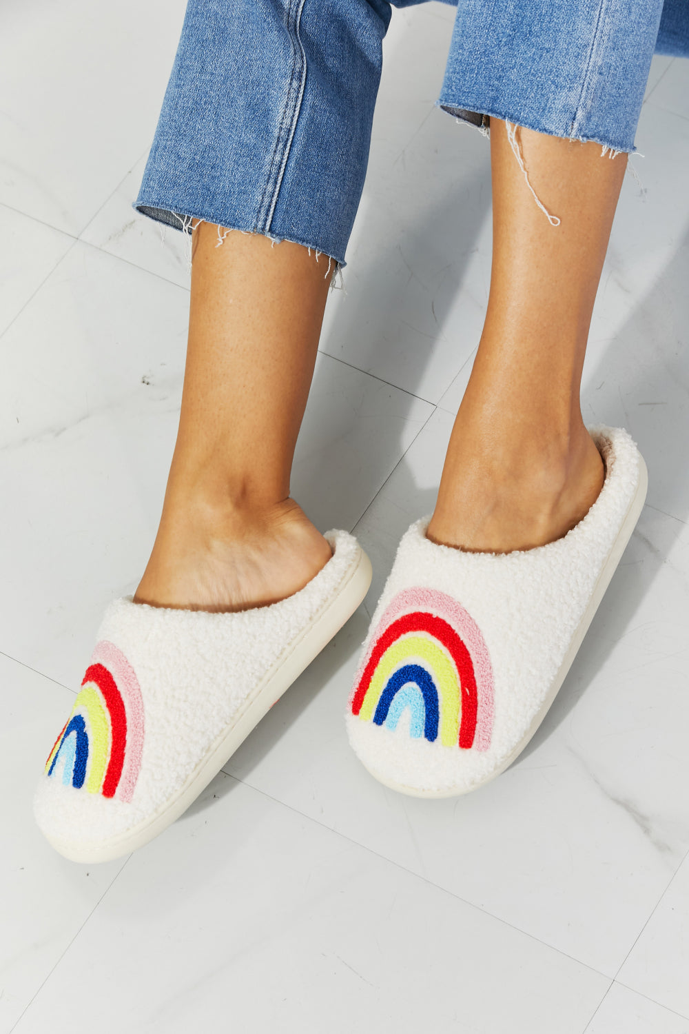 MMShoes Rainbow Plush Slipper - FunkyPeacockStore (Store description)