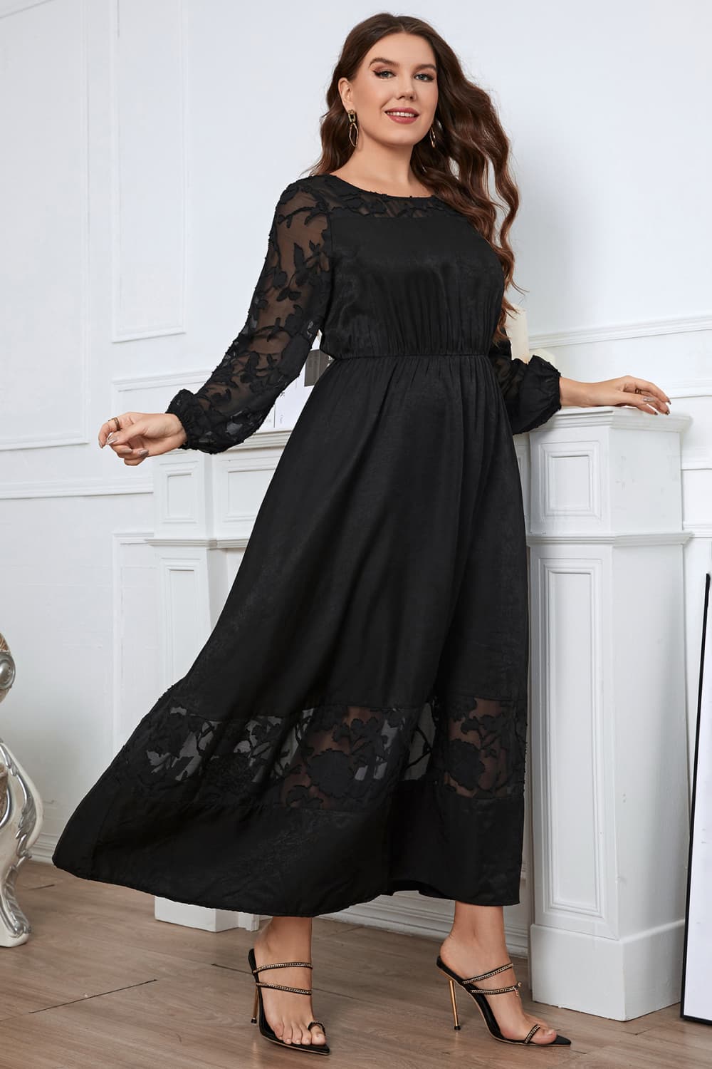 Embroidery Round Neck Long Sleeve Maxi Dress - FunkyPeacockStore (Store description)