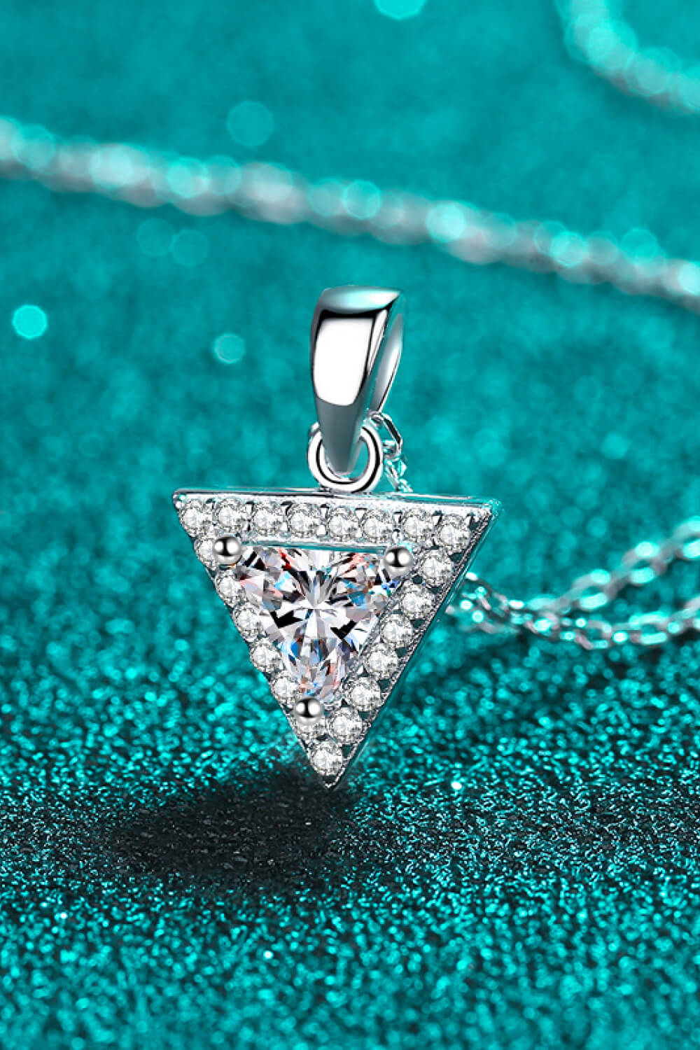 925 Sterling Silver Triangle Moissanite Pendant Necklace - FunkyPeacockStore (Store description)