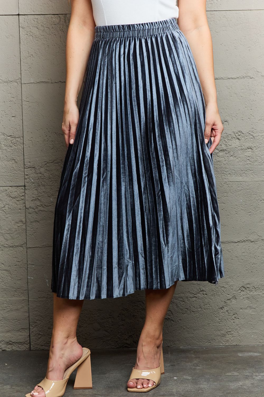 Ninexis Accordion Pleated Flowy Midi Skirt - FunkyPeacockStore (Store description)