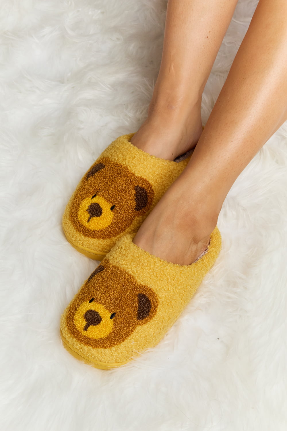 Melody Teddy Bear Print Plush Slide Slippers - FunkyPeacockStore (Store description)