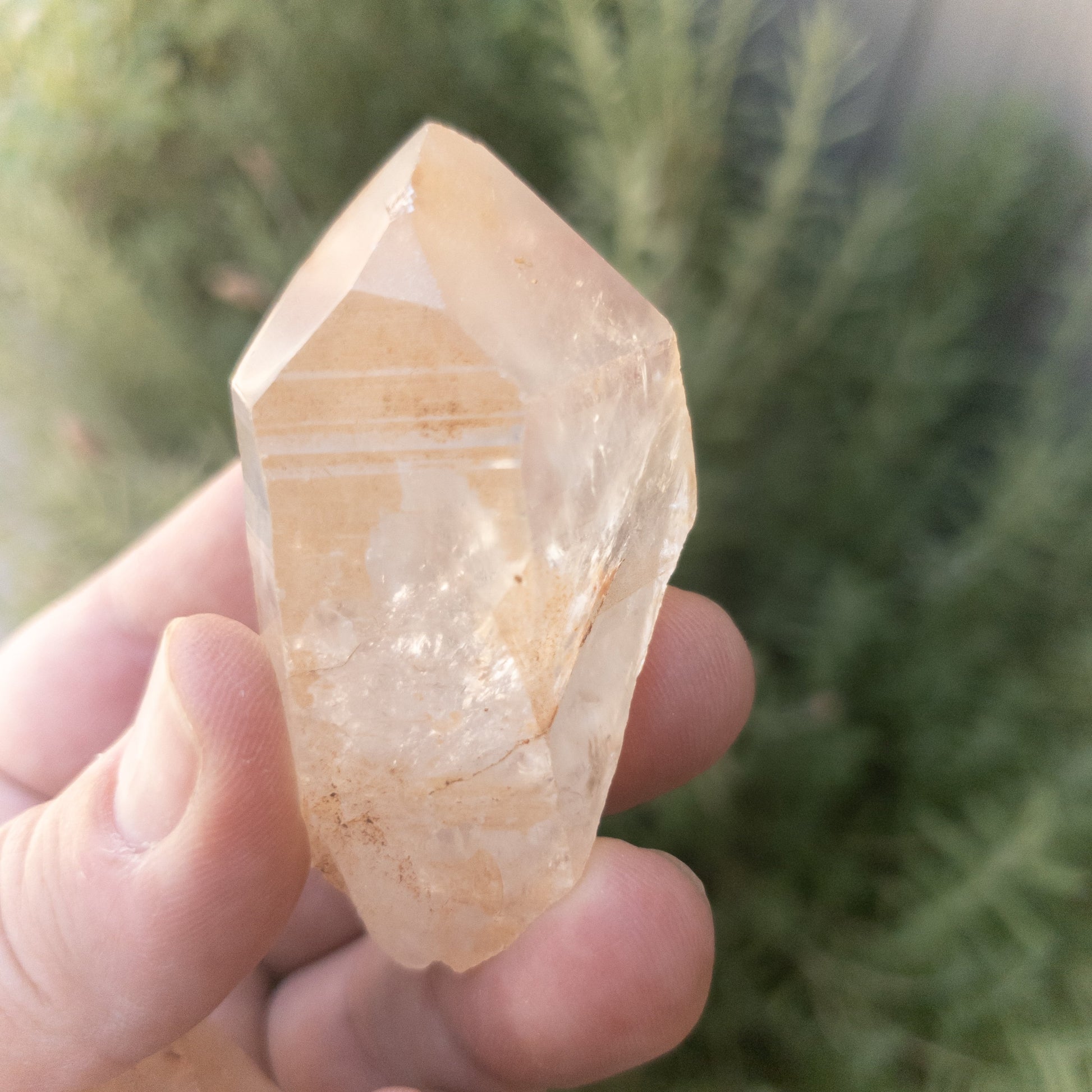 Tangerine Quartz Points - FunkyPeacockStore (Store description)