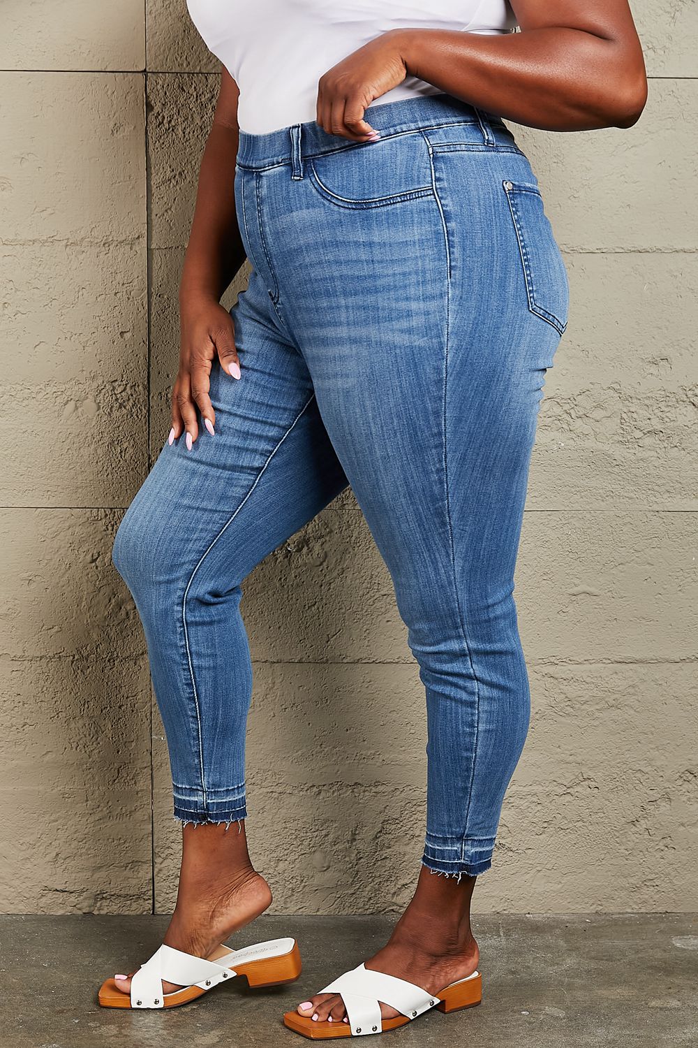 Judy Blue Janavie Full Size High Waisted Pull On Skinny Jeans - FunkyPeacockStore (Store description)