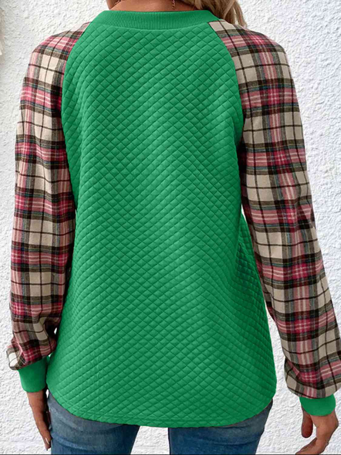 Plaid Round Neck Sweatshirt - FunkyPeacockStore (Store description)