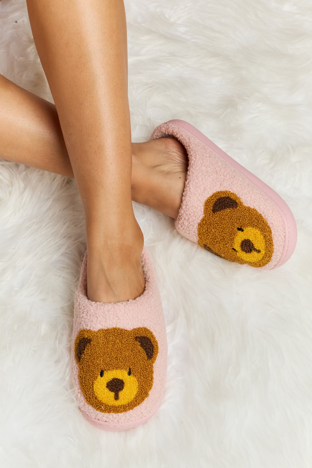 Melody Teddy Bear Print Plush Slide Slippers - FunkyPeacockStore (Store description)