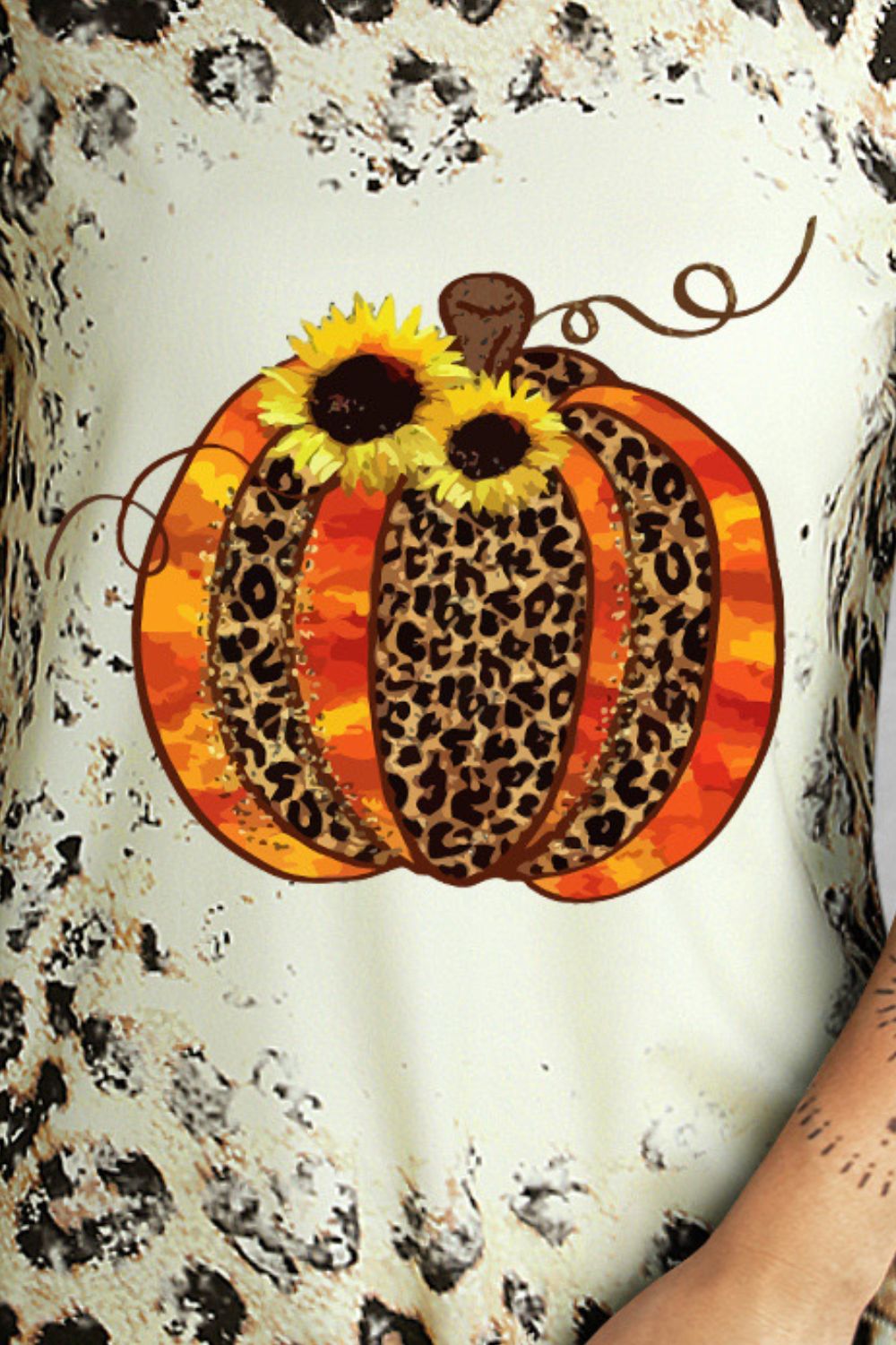 Leopard Pumpkin Graphic Round Neck Tee - FunkyPeacockStore (Store description)