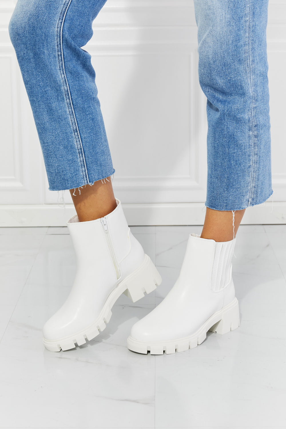 MMShoes What It Takes Lug Sole Chelsea Boots in White - FunkyPeacockStore (Store description)