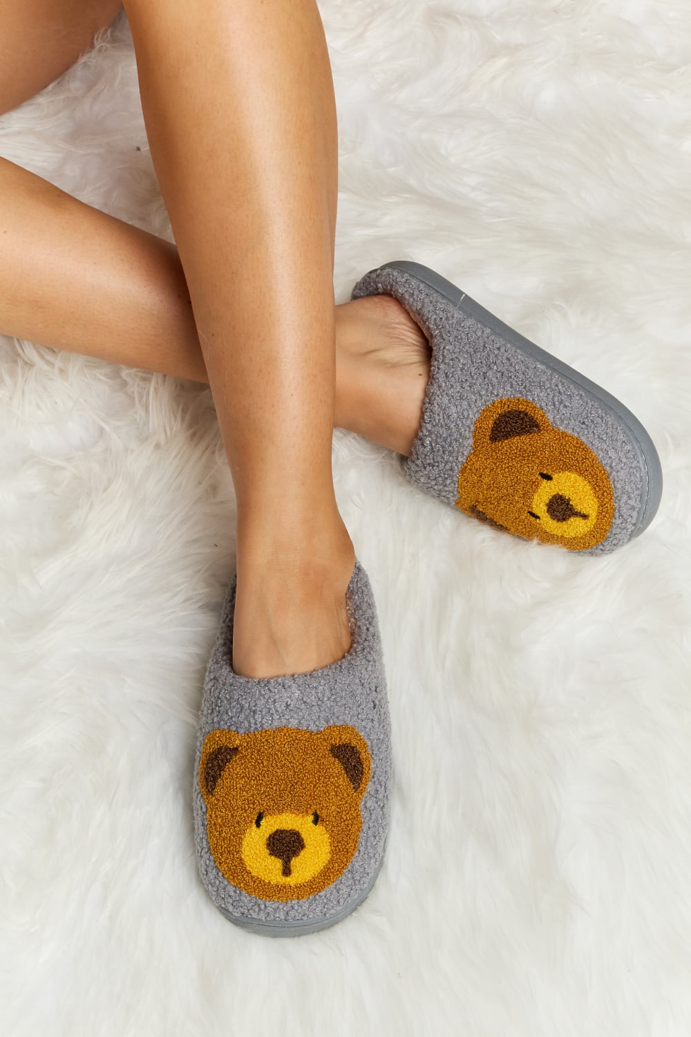 Melody Teddy Bear Print Plush Slide Slippers - FunkyPeacockStore (Store description)