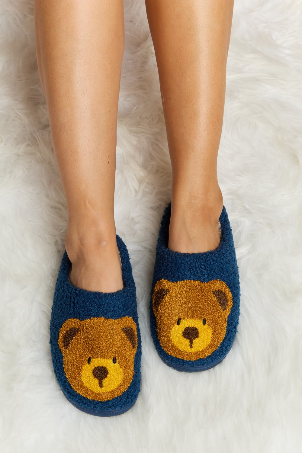 Melody Teddy Bear Print Plush Slide Slippers - FunkyPeacockStore (Store description)