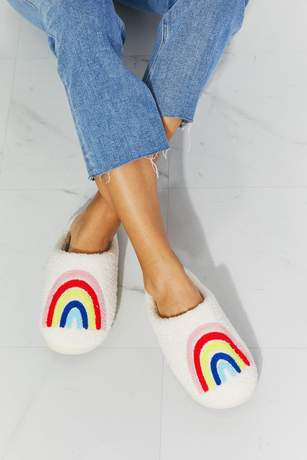 MMShoes Rainbow Plush Slipper - FunkyPeacockStore (Store description)