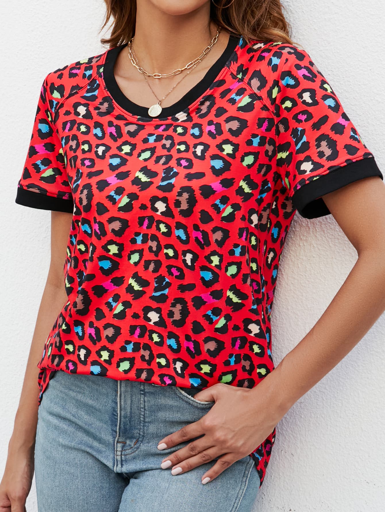 Leopard Round Neck Short Sleeve Tee Shirt - FunkyPeacockStore (Store description)