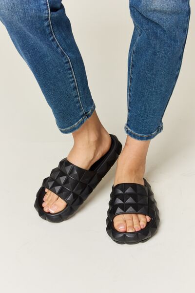 WILD DIVA Pyramid Stud Toe Band Footbed Sandals - FunkyPeacockStore (Store description)