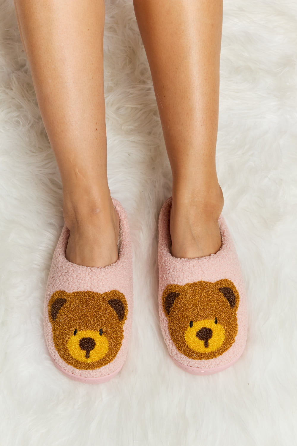 Melody Teddy Bear Print Plush Slide Slippers - FunkyPeacockStore (Store description)