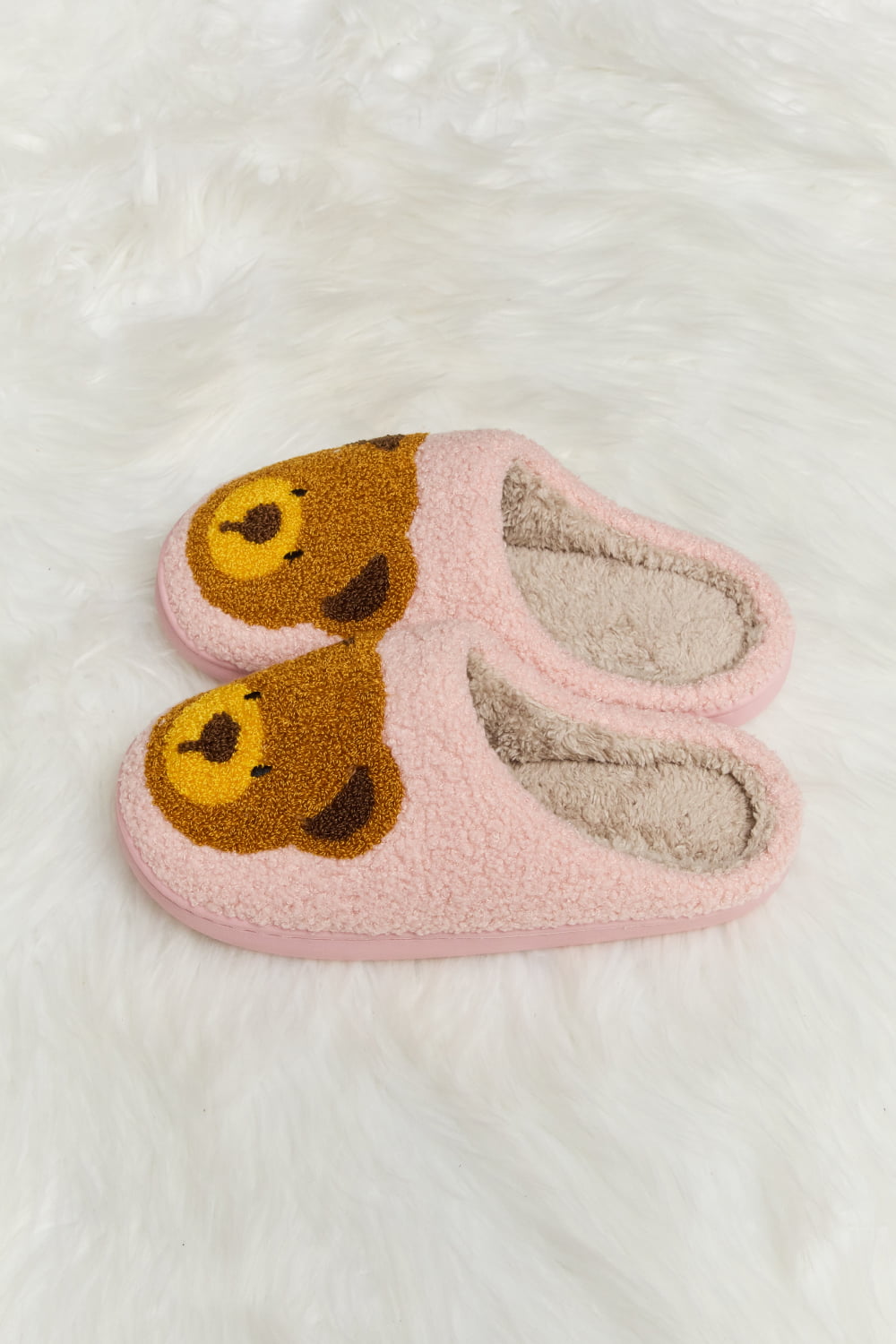 Melody Teddy Bear Print Plush Slide Slippers - FunkyPeacockStore (Store description)