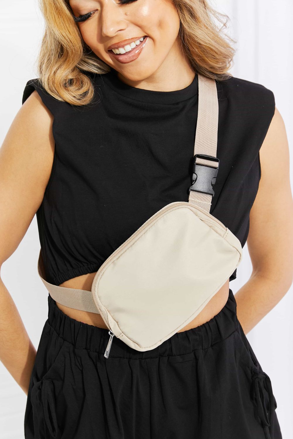 Buckle Zip Closure Fanny Pack - FunkyPeacockStore (Store description)